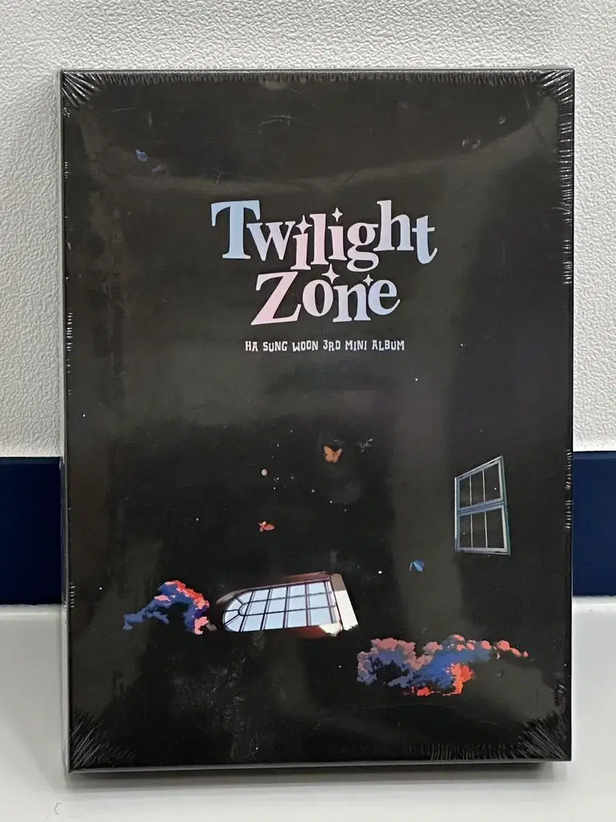 Sungwoon Ha - Mini Album 3 : Twilight Zone