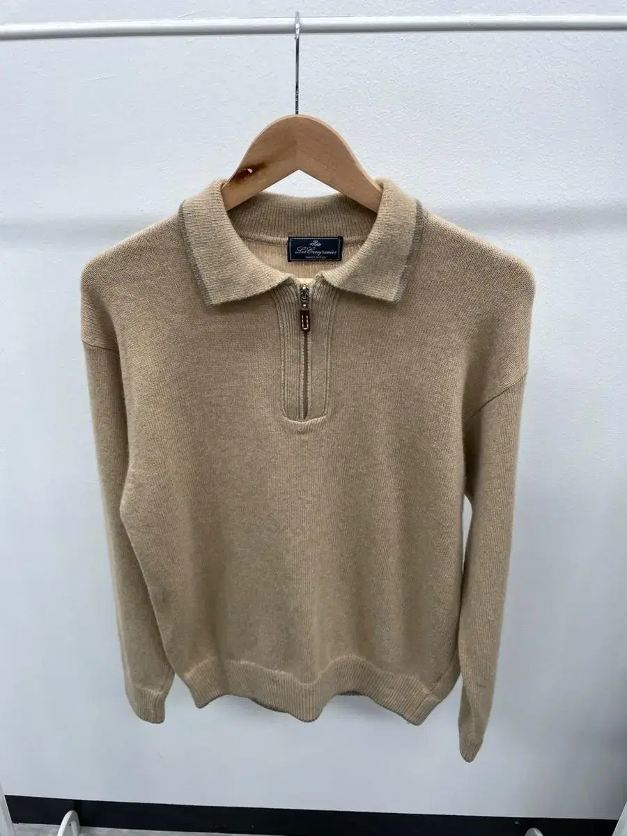 100-105) LeCopin cashmere knit