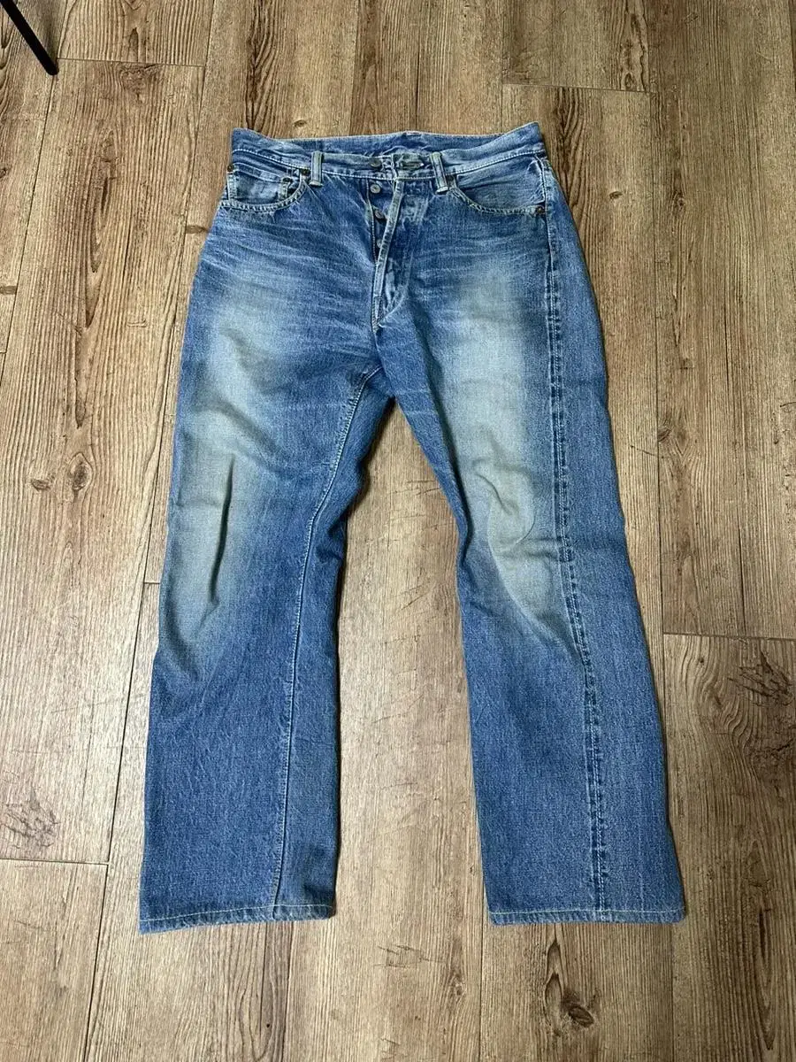 Warehouse 1101 size 30