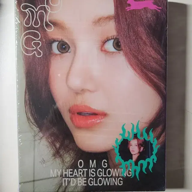 NewJeans 'OMG' Message Card ver.