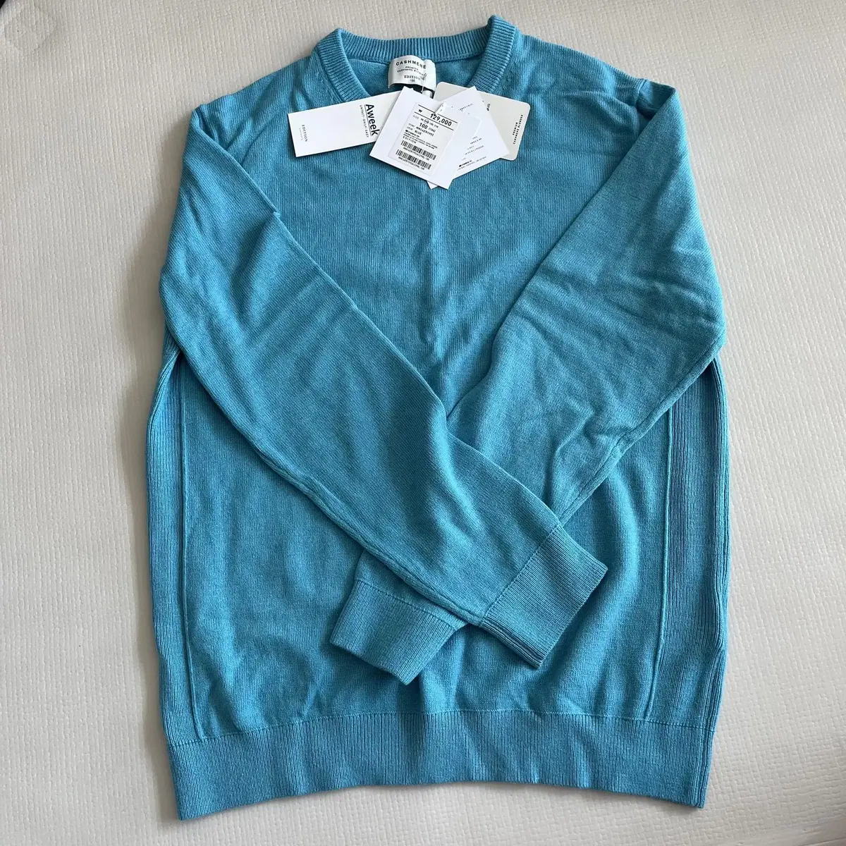 (100) Size Edition Long Sleeve Knit