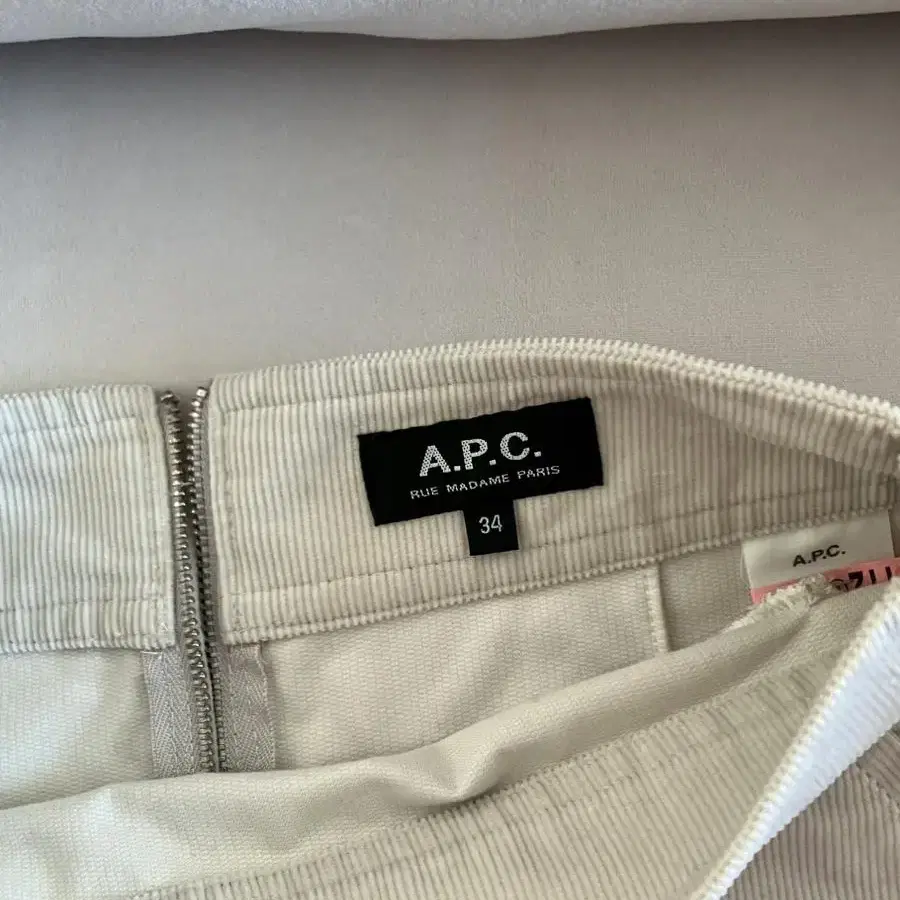 아페쎄 APC 코듀로이 스커트