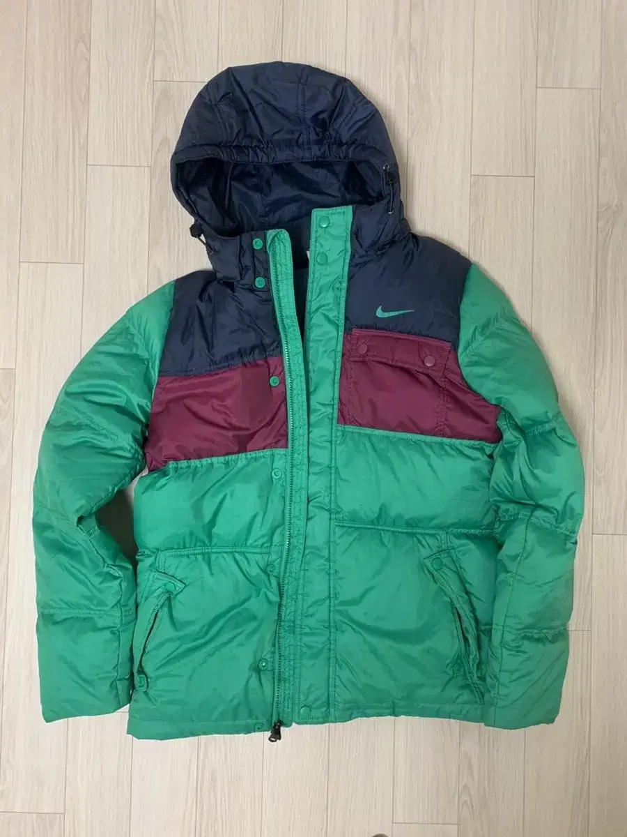 Nike duck down retro puffer.