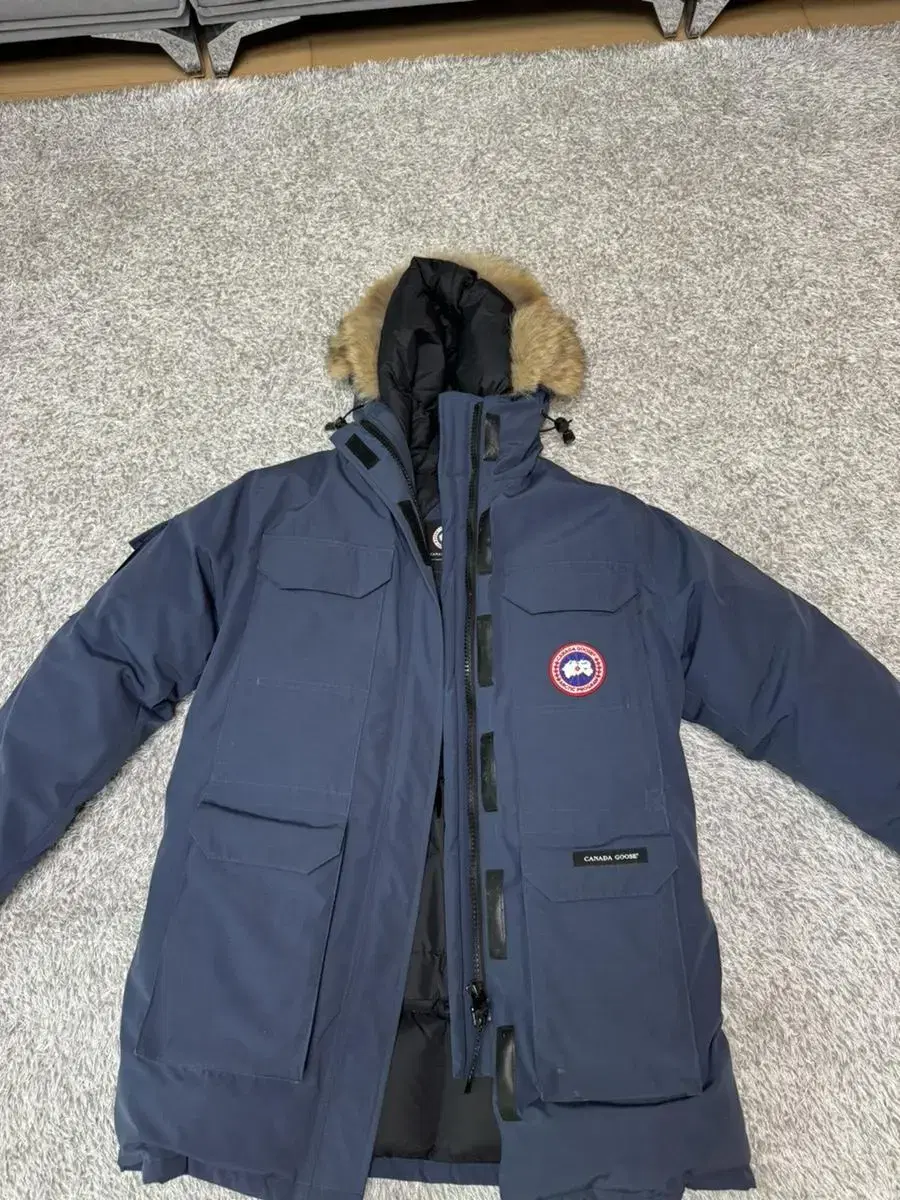 Canada Goose Expedition Size L Navy