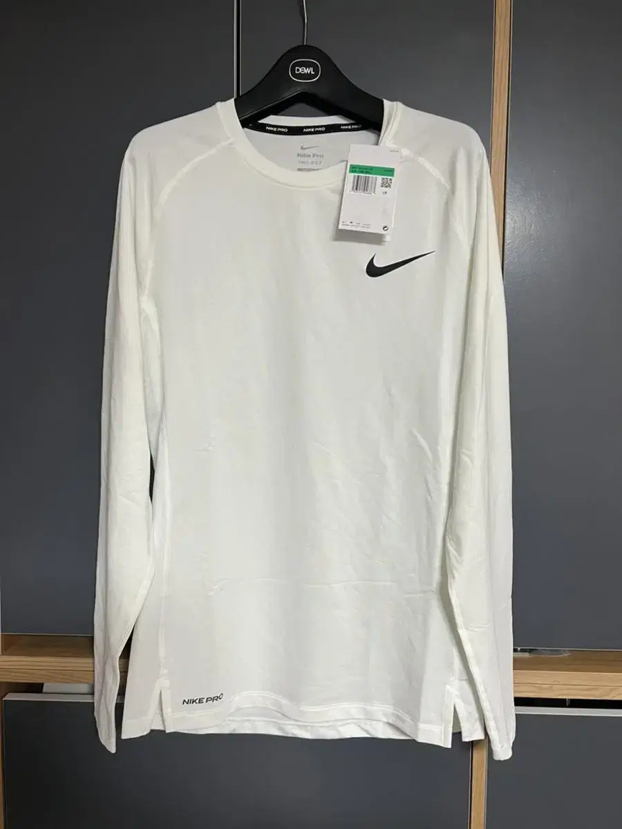 Nike Long Sleeve Functional Tee Muscle Fit