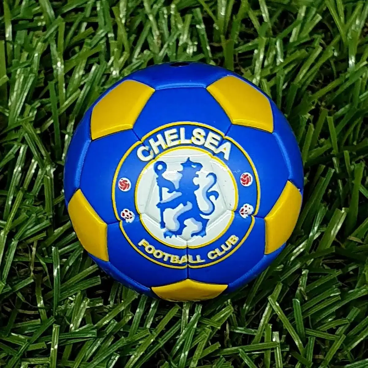 Chelsea Figurine Soccer Ball Miniature for 12" (Hot Toys compatible)