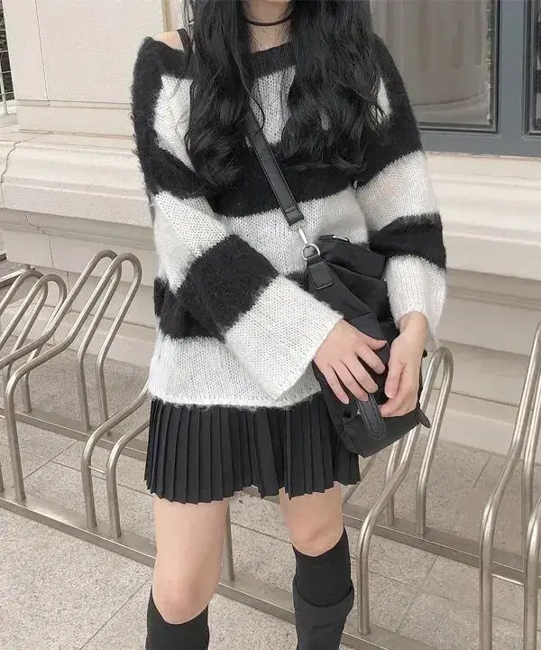 Price drop > Anyone More Oreo Mohair Dangara Knit