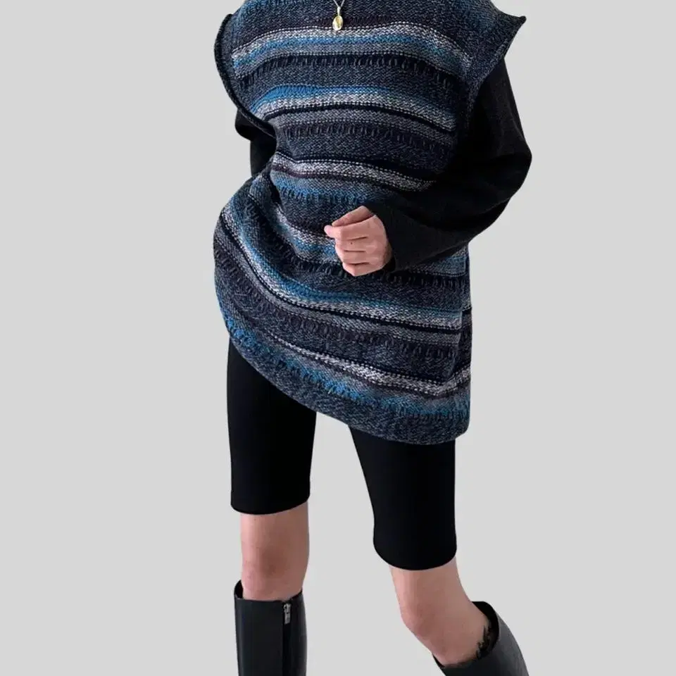 < (ALPHHA)ITALY blue strip wool knit ves