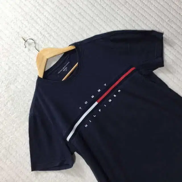 Z3718 타미힐피거 로고레터링 반팔티셔츠 (남L) TOMMY