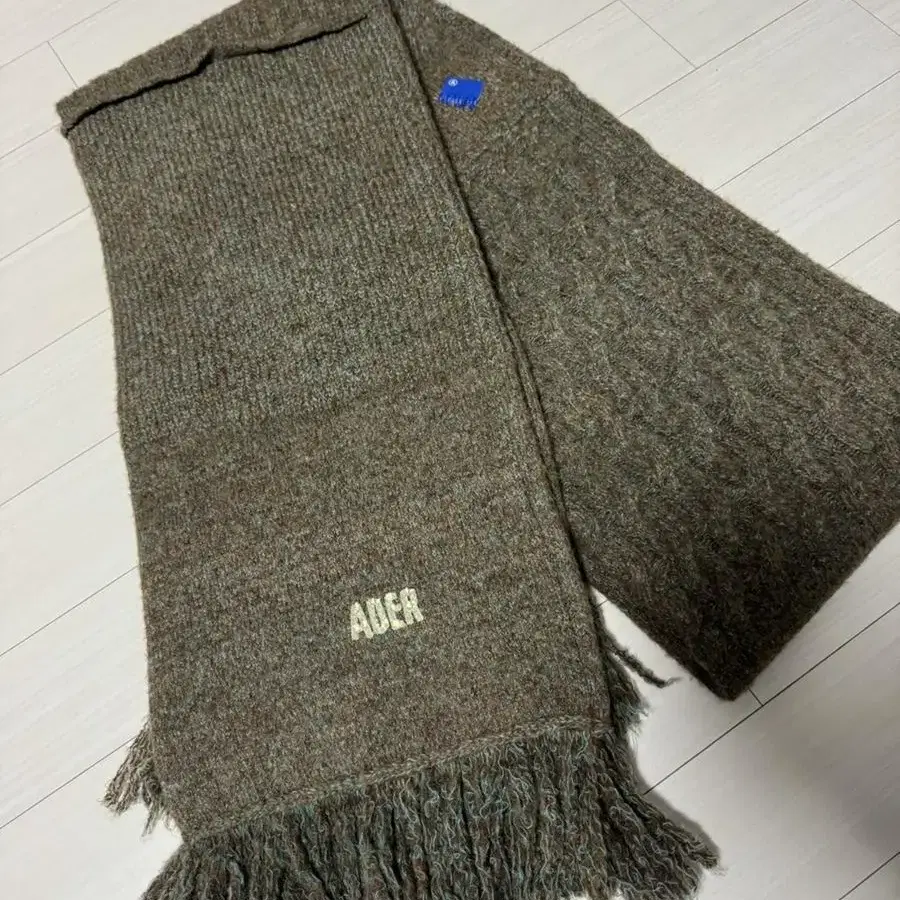 아더에러 목도리 Mik muffler brown