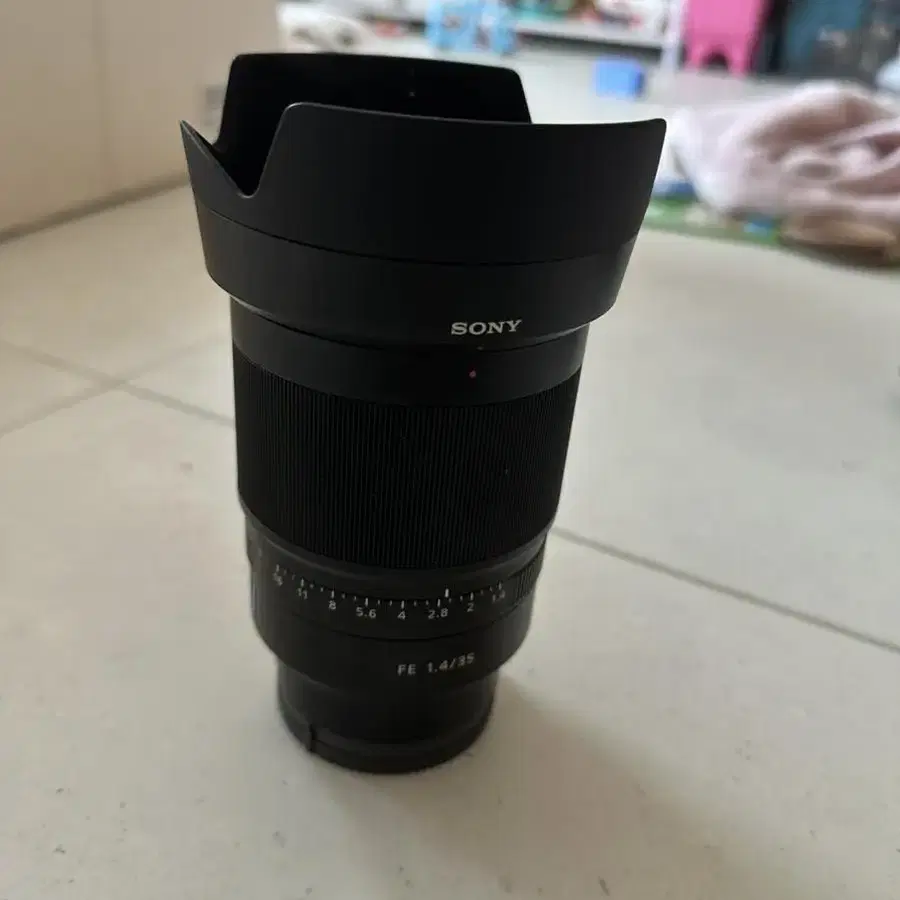 sony sel35f14