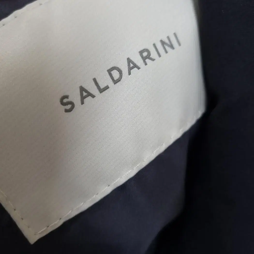 saldarini 여성 캐시미어 벨벳 하프 패딩 55