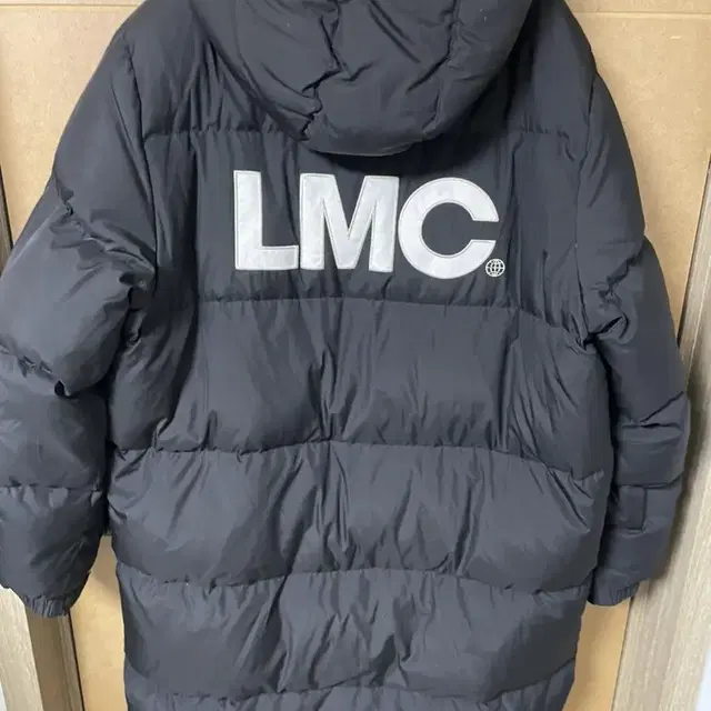 Lmc 롱패딩l