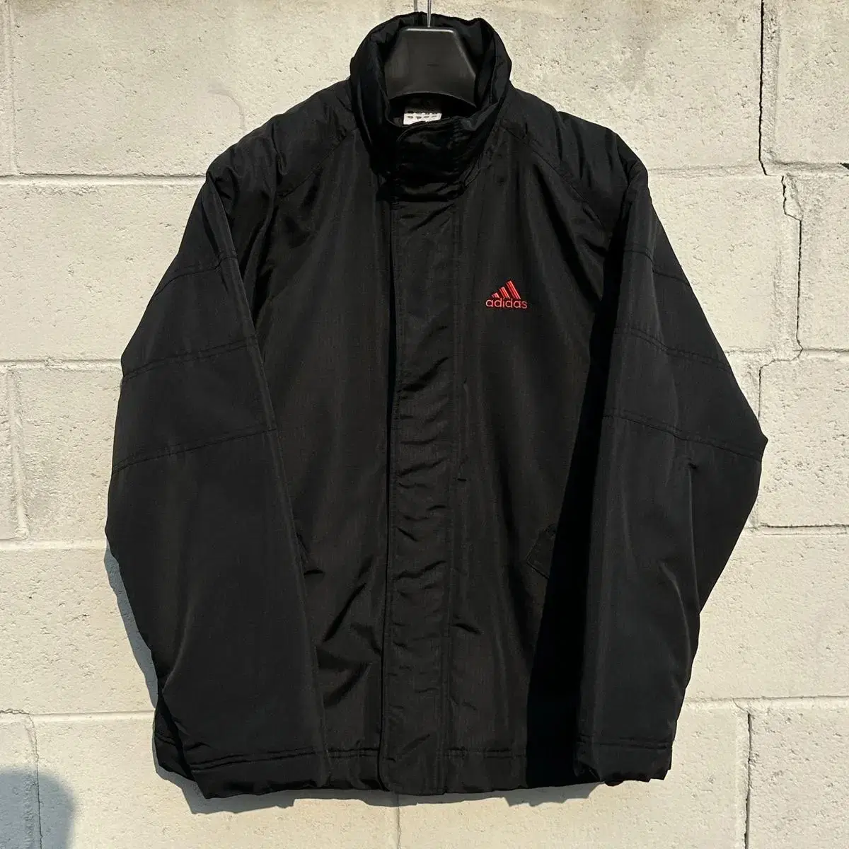 [105] Adidas Black Jumper