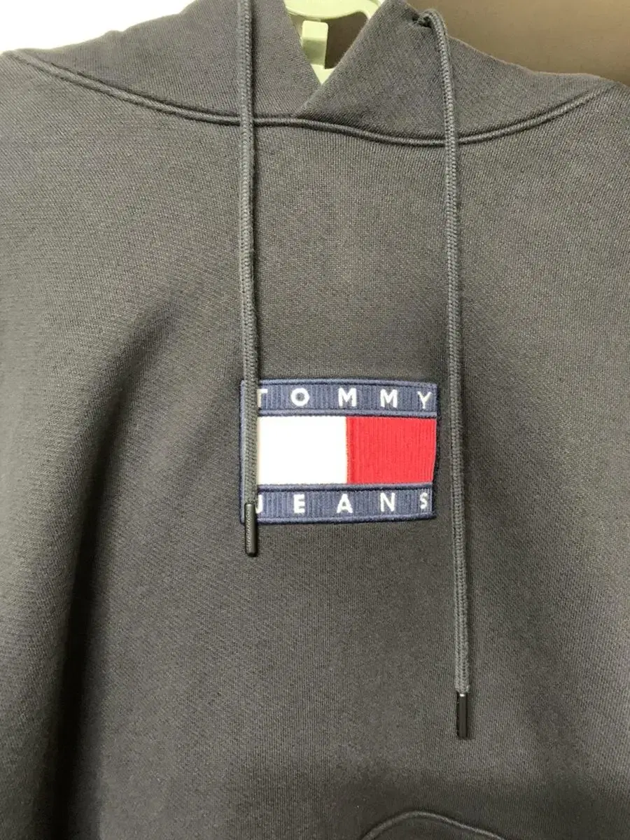 Tommy Hilfiger Flag Crop Hoodie