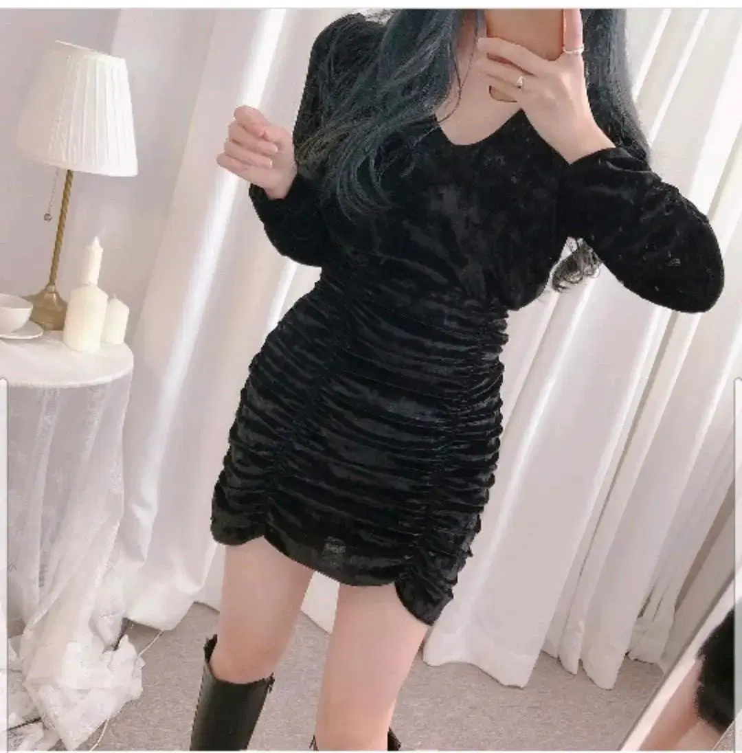 Velvet Shirring ONEPIECE Year-end Party ONEPIECE Black