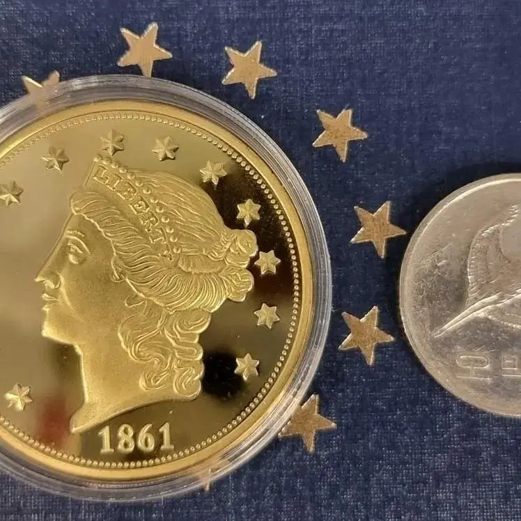 S0632 Histoical Gold Eagle Replicas.