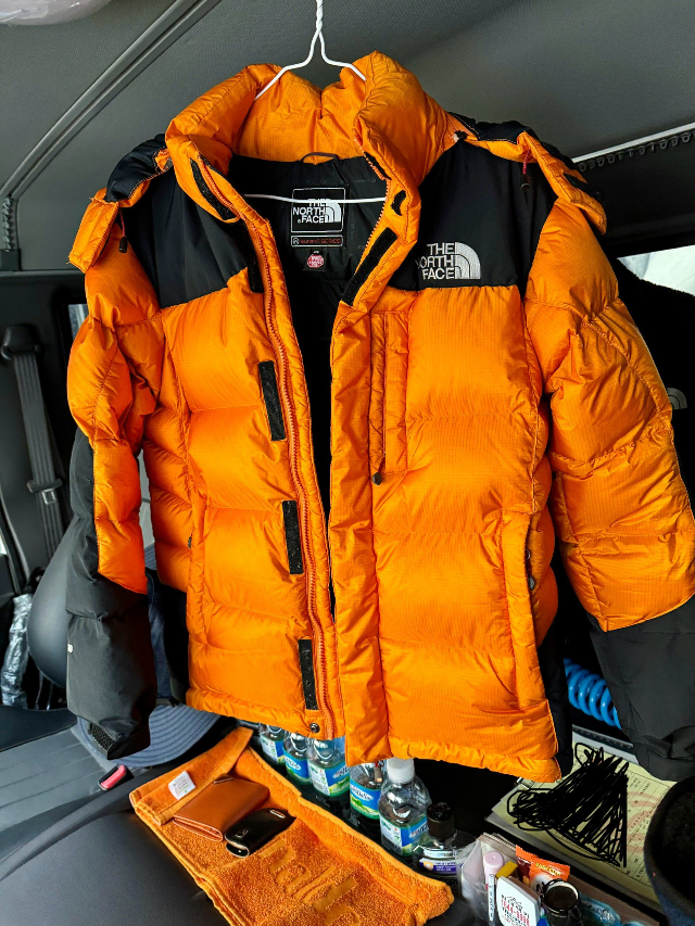 The North Face Summit Padding 700 fill size M orange black two tone