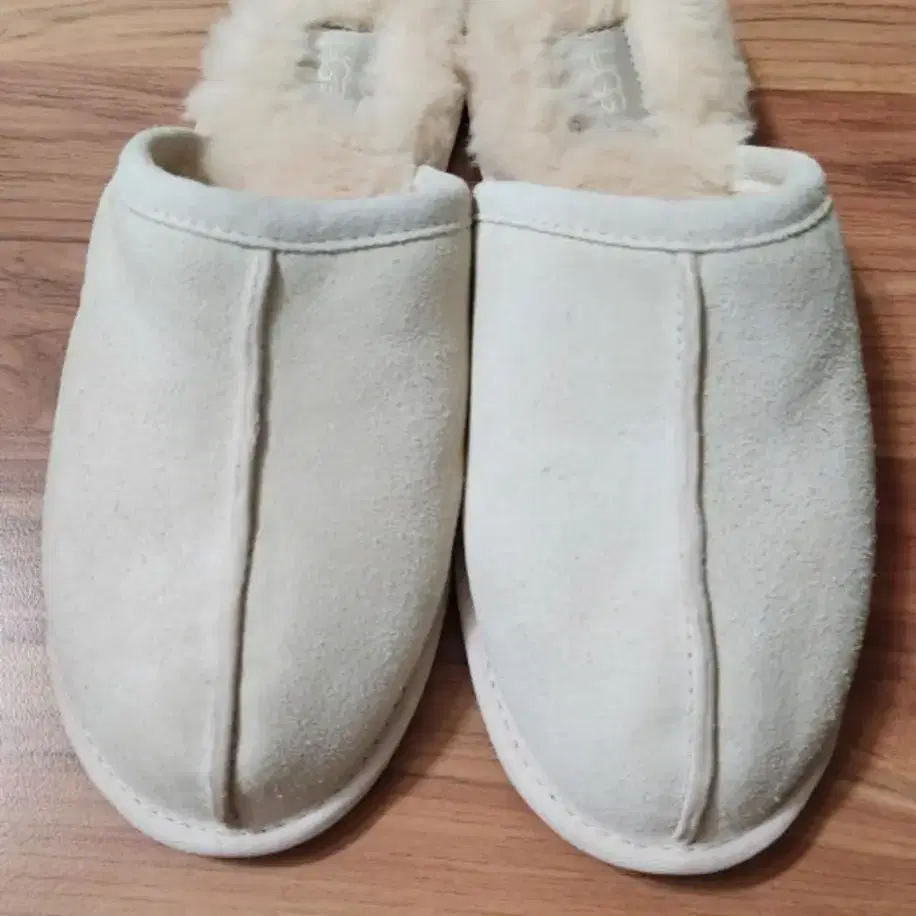 UGG 슬리퍼 스커프 실내화 미국 어그 아이보리  블랙