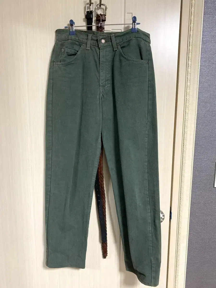 Levi's Vintage Denim 555 Relaxed Fit 31 Size