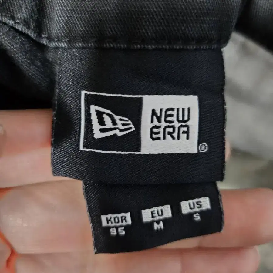 뉴에라 new Era 와이드핏 카고팬츠 건빵바지 면바지 32