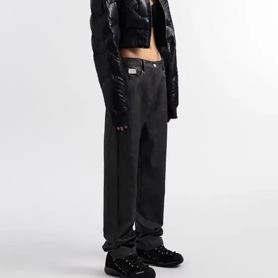 Leey CRUMPLED COATED PANTS black m