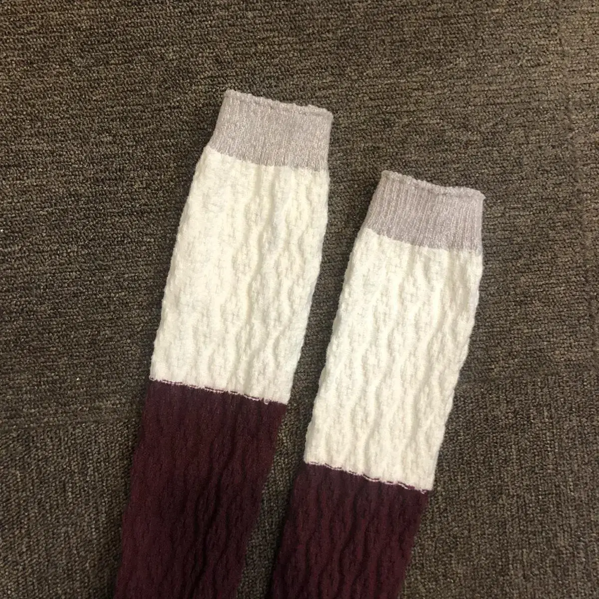 New product two tone wine knee socks