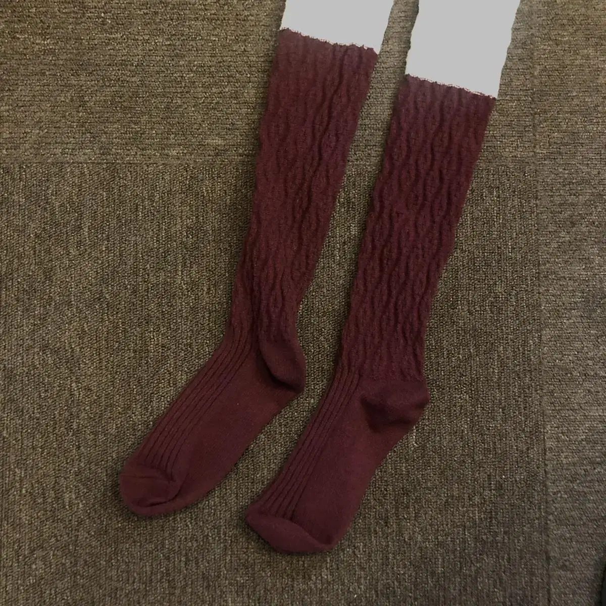 New product two tone wine knee socks