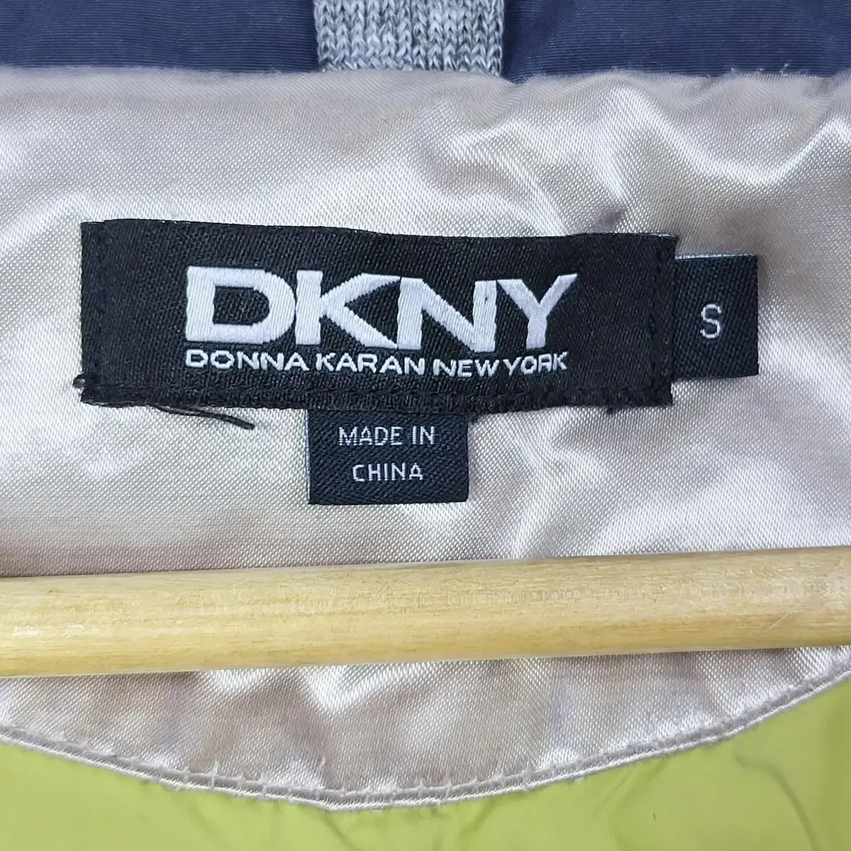 [95] DKNY 네이비 덕다운 패딩 자켓