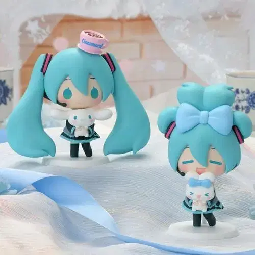 Cinnamoroll Miku Figures