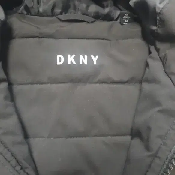 DKNY 패딩 블랙 M~L 경량 패딩