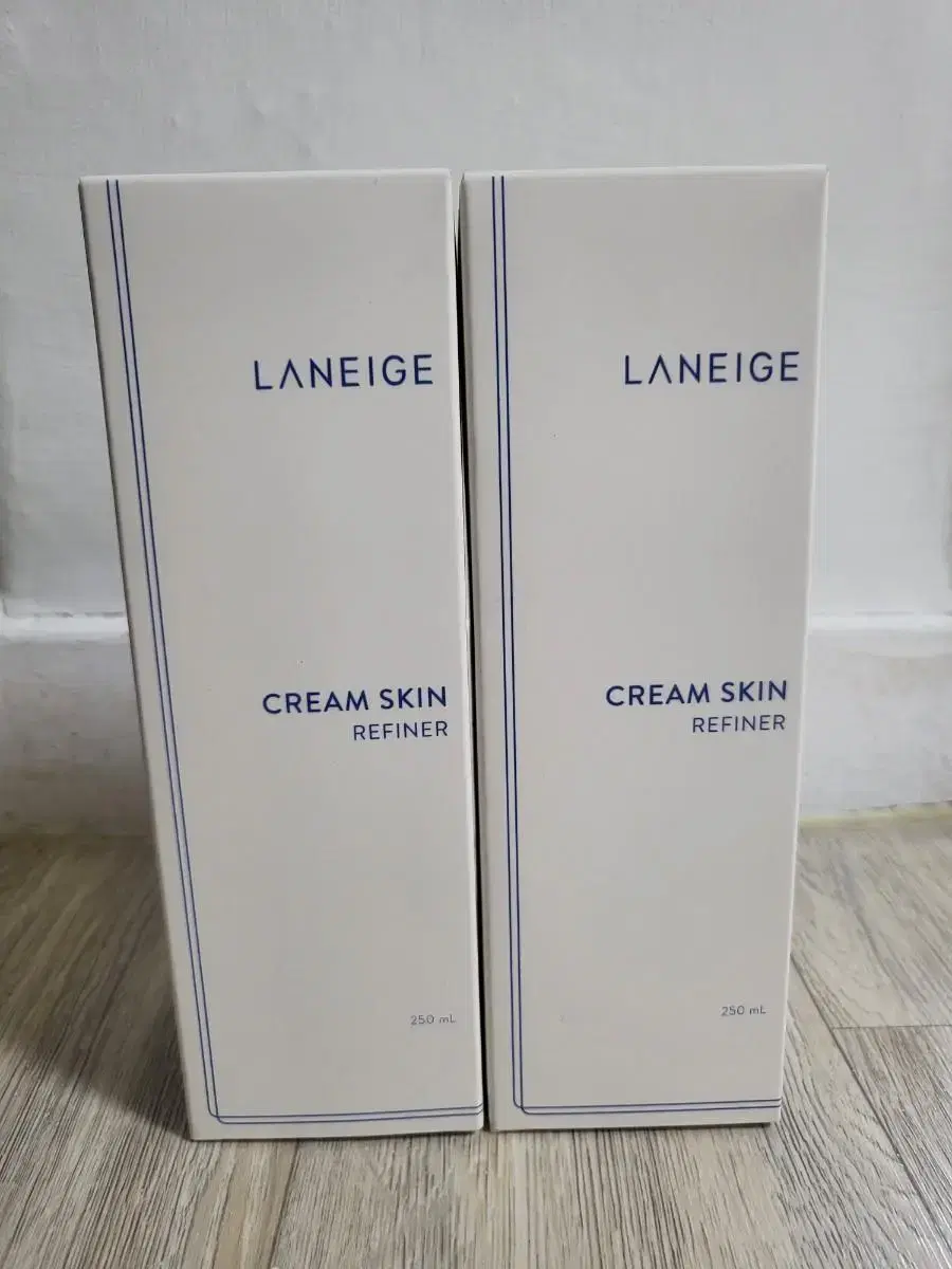 (NEW) Lanège Creamskin 250 ml, 2 pieces