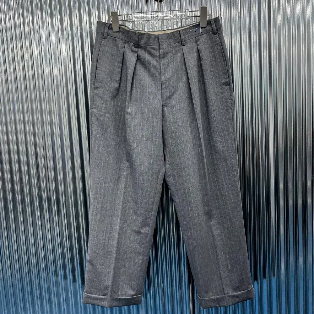 Burberry Wool Slacks Pants (Domestic 31) R889