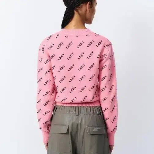 [LEEY] ALLOVER LOGO KNIT PINK