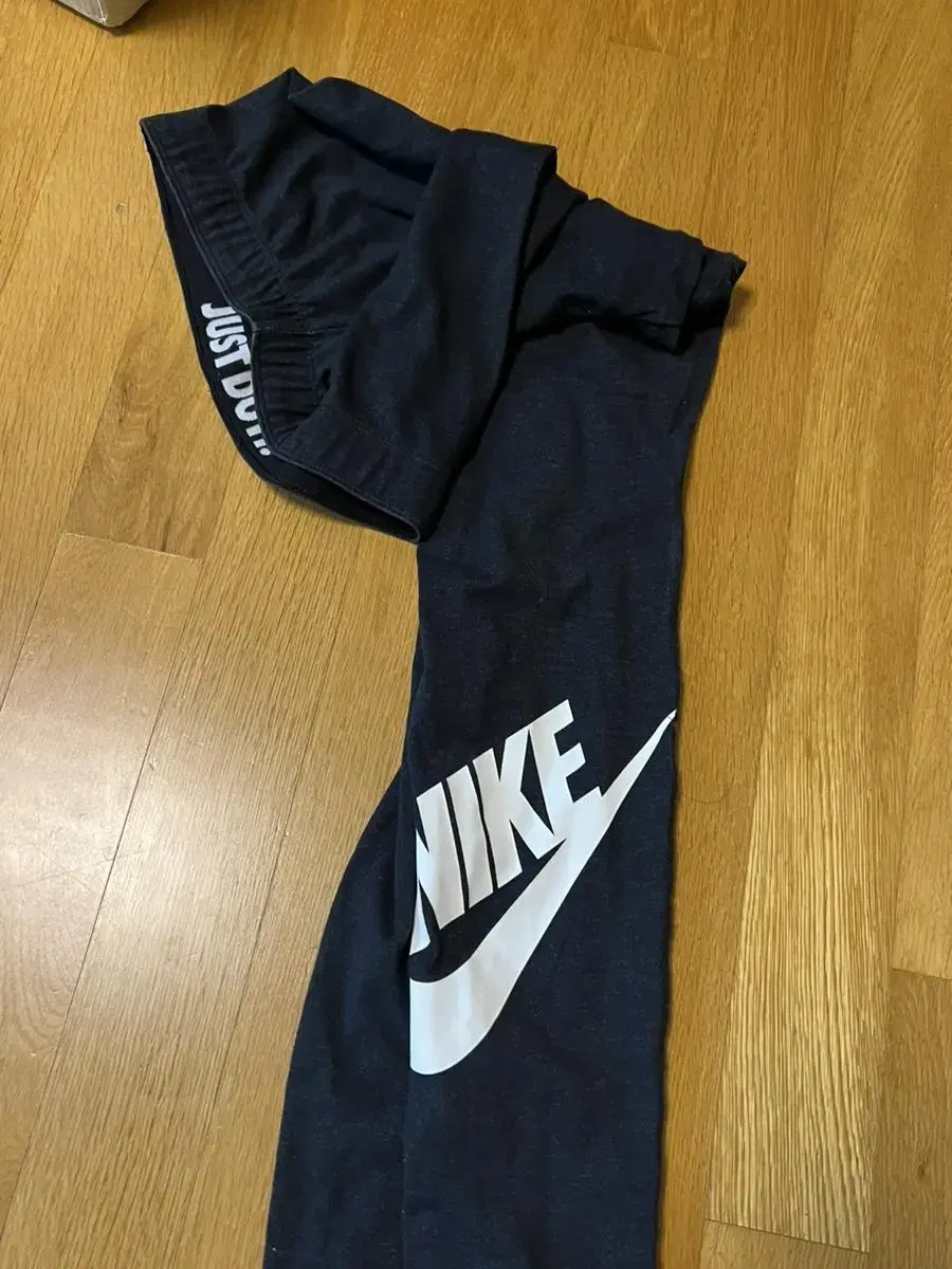 Nike leggings