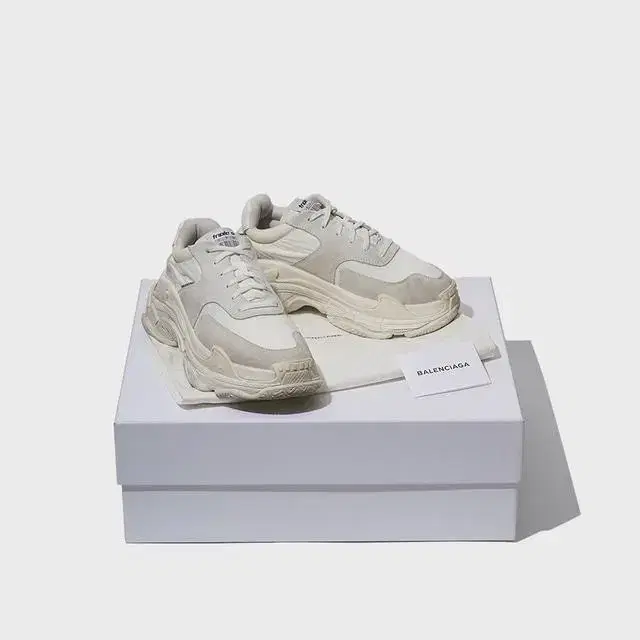 BALENCIAGA TRIPLE S SNEAKERS 265