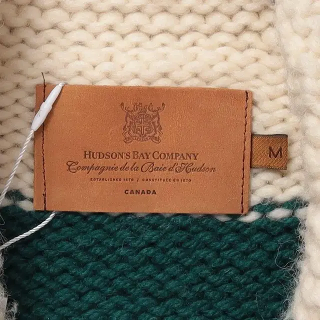 Hudson Bay Company 스트라이프 코위찬 헤비울 스웨터