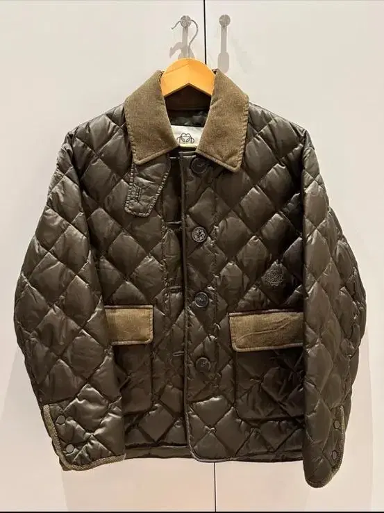 At Corner Quilted Jacket Khaki Nego X