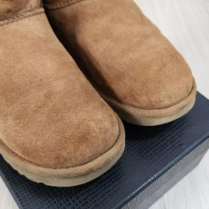 [240] 어그 UGG 어그부츠 톨 체스트넛 우먼스240