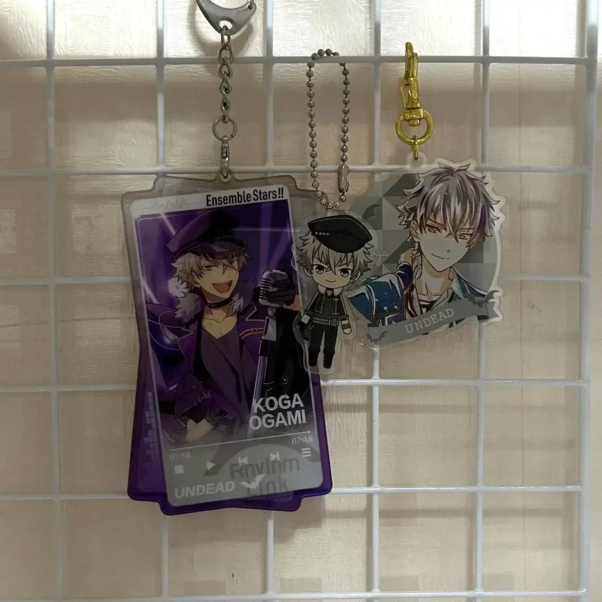 Source) Angsta Koga double-sided acrylic keyring