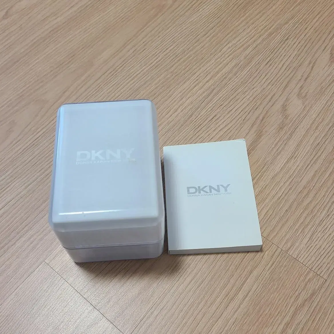 dkny 시계