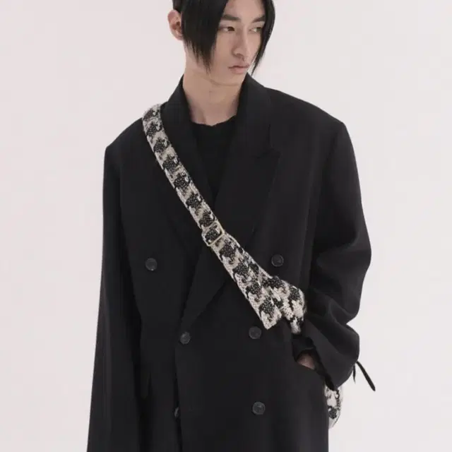 비슬로우 울 더블 코트 OVERSIZED PEAKED LAPEL WOOL