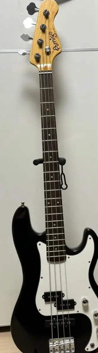 Amigo BassGuitar