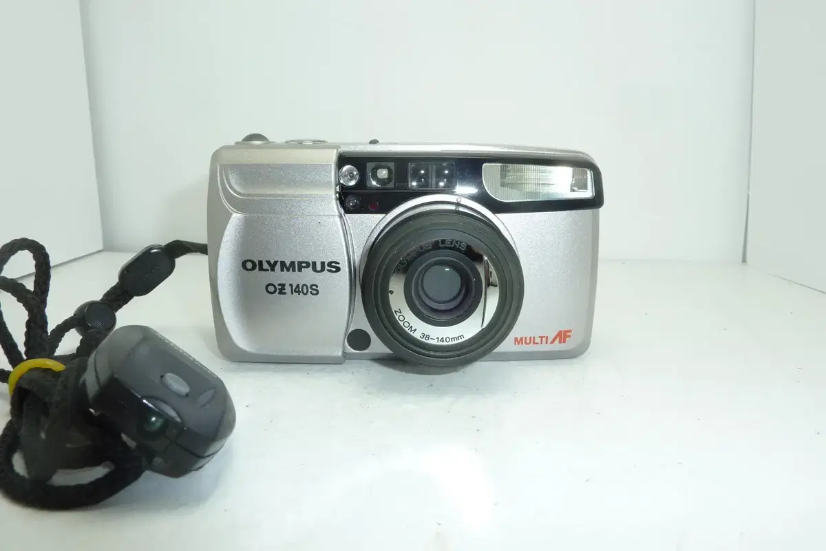 09-29 Olympus mu Zoom 140S