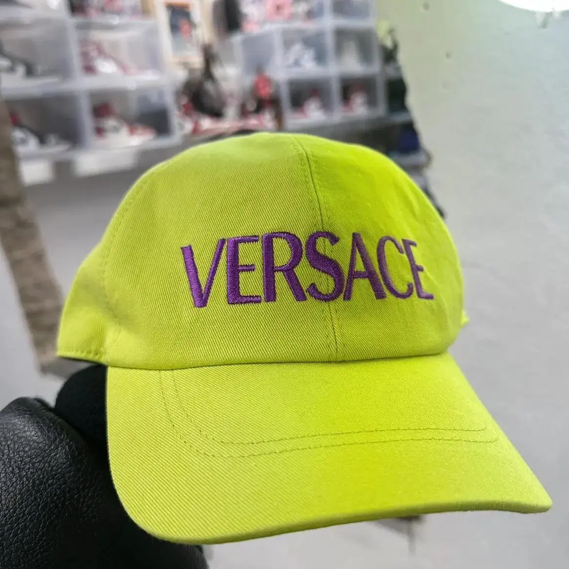 베르사체 볼캡 versace spell out ball cap