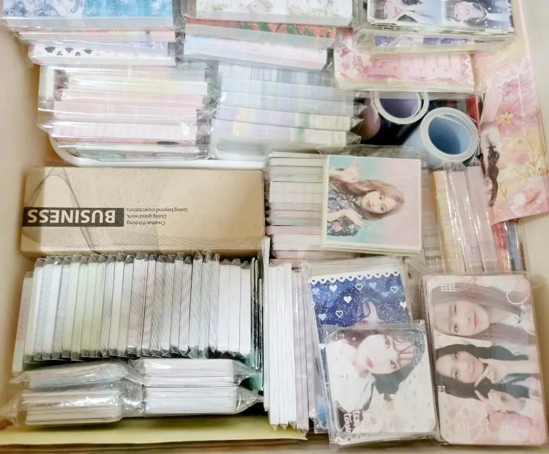 Gfriend viviz unofficial goods sells