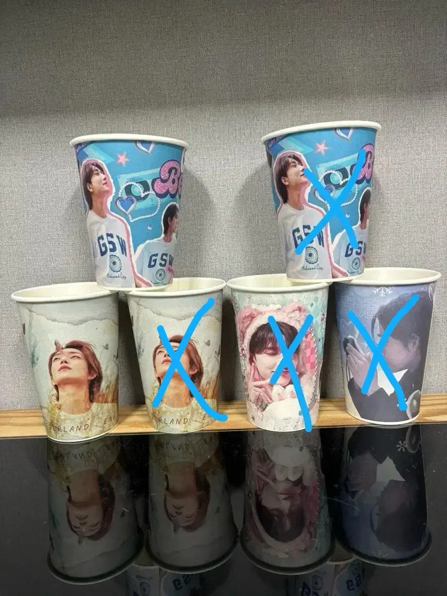 Seventeen joshua rawka paper cups