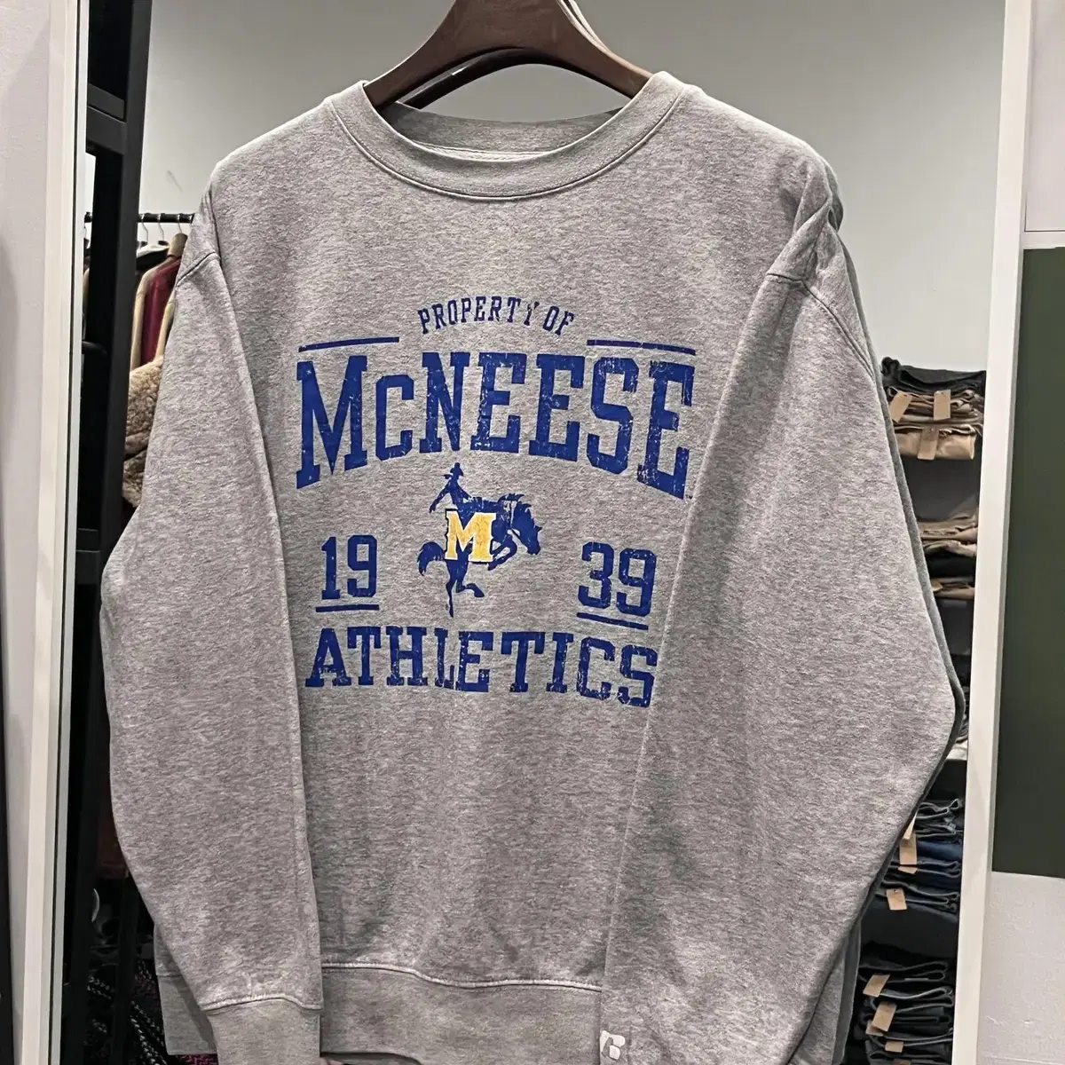 Russell 러셀 MCNEESE 스웻셔츠