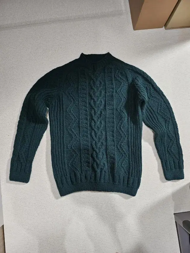 Howlin SUPER CULT ARAN SWEATER(Forest)