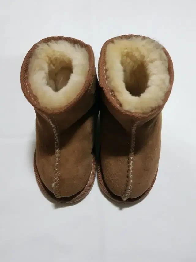 UGG 유아 어그부츠